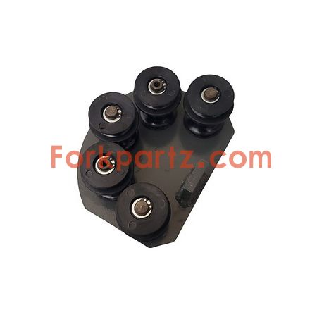 FPJ0076 Mast Hose Roller 51160772